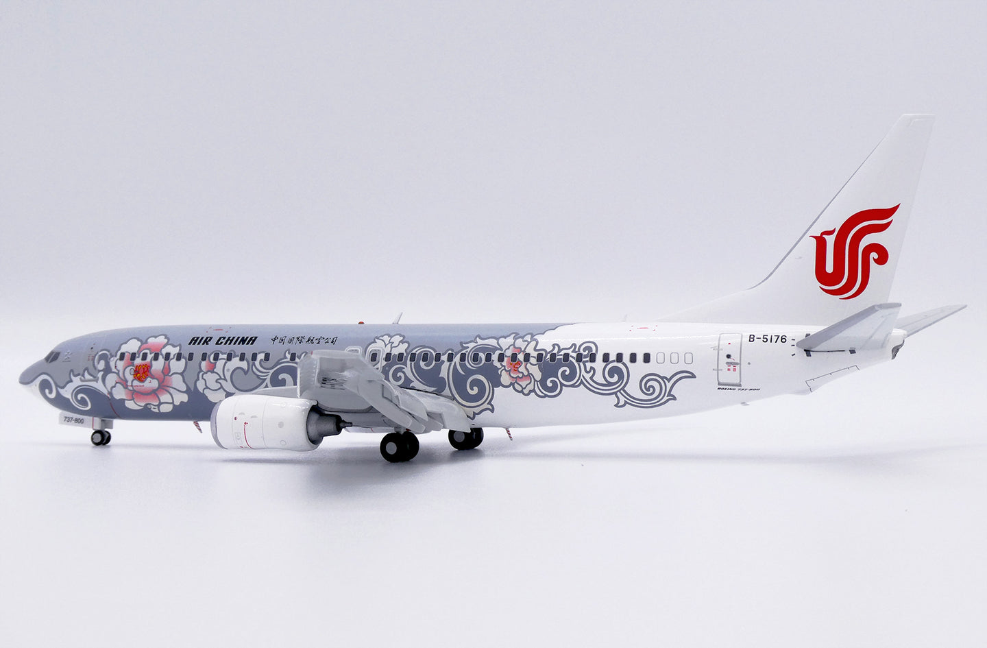 JC WINGS B737-800 AIR CHINA "SILVER PEONY" (FLAPS DOWN) REG: B-5176