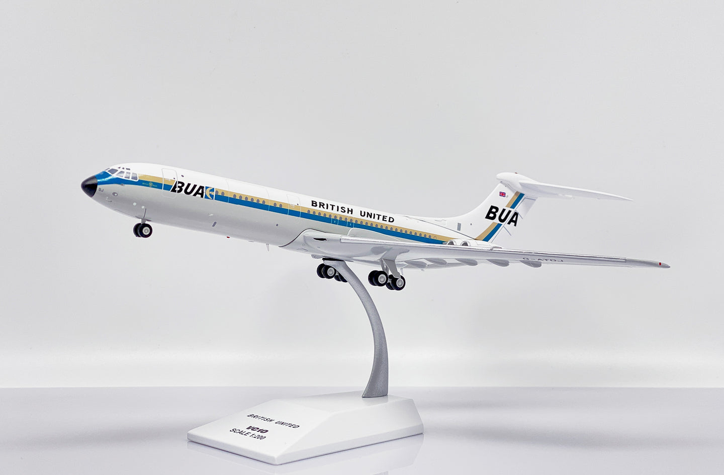 JC WINGS  VC10 SRS1103 BRITISH UNITED AIRWAYS REG: G-ATDJ