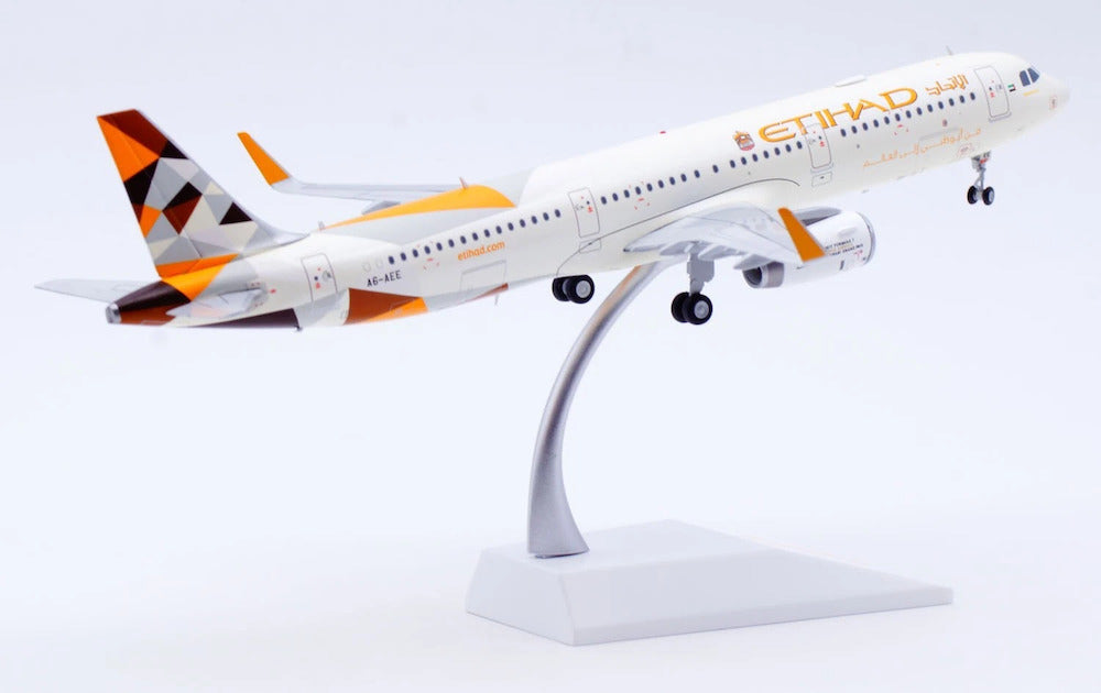 JC WINGS A321 ETIHAD AIRWAYS "2016 FORMULA 1 ABU DHABI GRAND PRIX" REG: A6-AEE