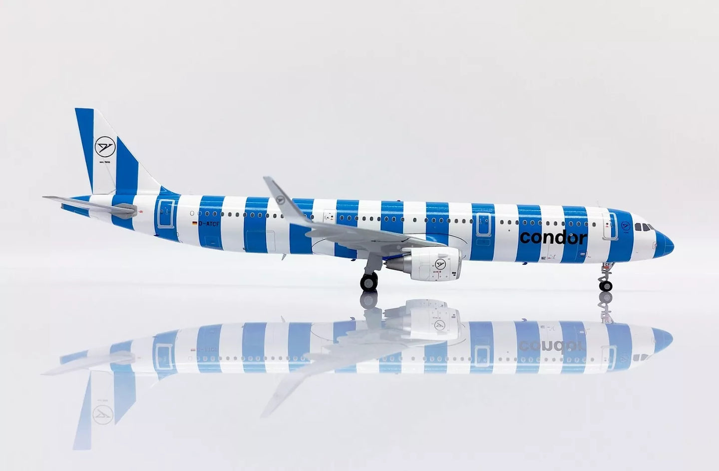JC WINGS A321 CONDOR "CONDOR SEA" REG: D-ATCF