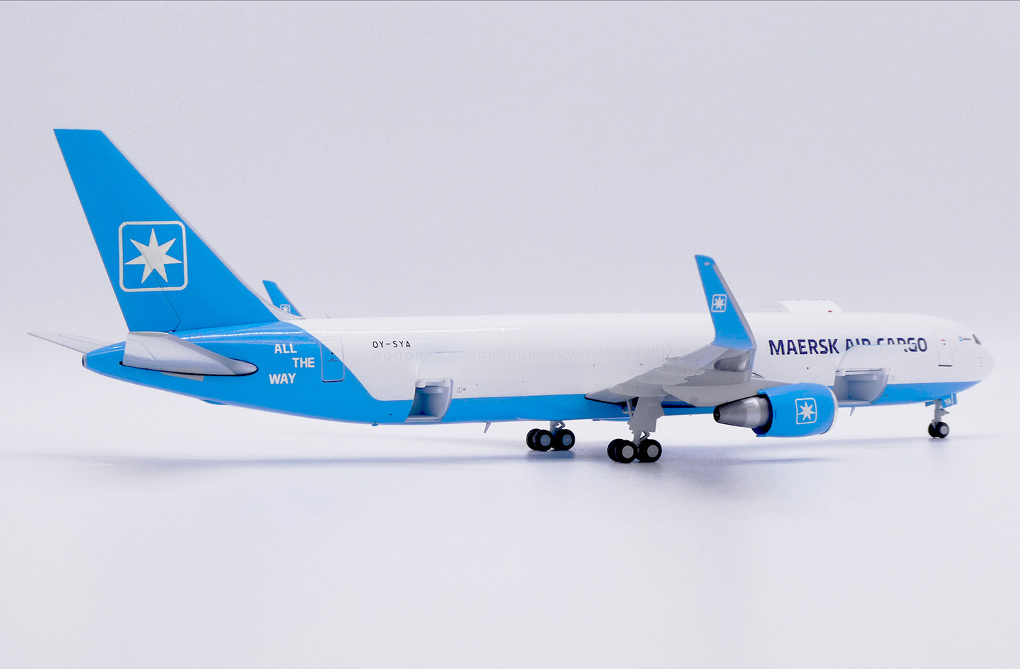 JC WINGS B767-300(ER)(BDSF) MAERSK AIR CARGO (INTERACTIVE SERIES) REG: OY-SYA