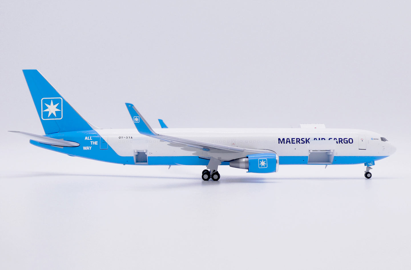 JC WINGS B767-300(ER)(BDSF) MAERSK AIR CARGO (INTERACTIVE SERIES) REG: OY-SYA
