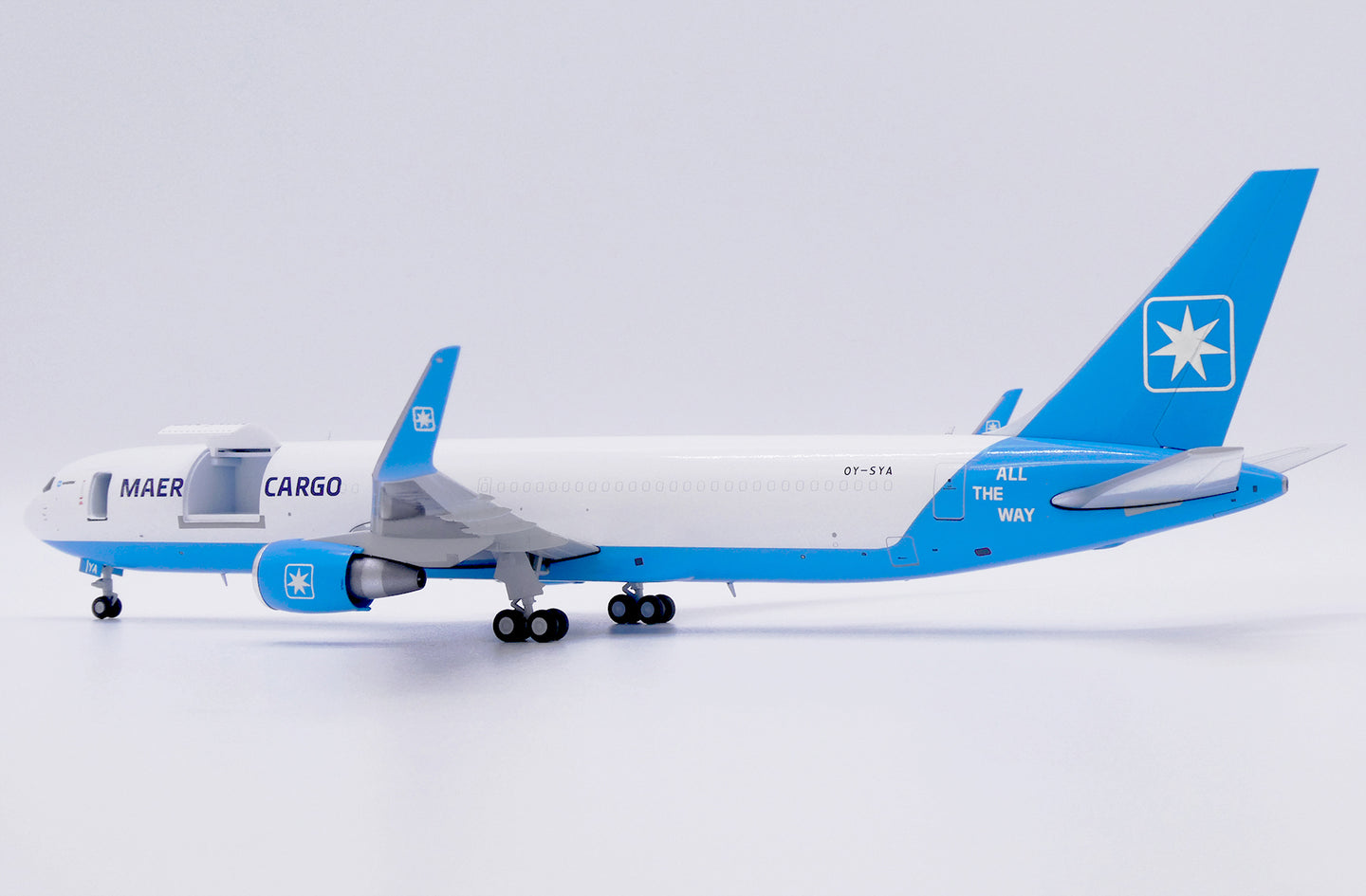 JC WINGS B767-300(ER)(BDSF) MAERSK AIR CARGO (INTERACTIVE SERIES) REG: OY-SYA