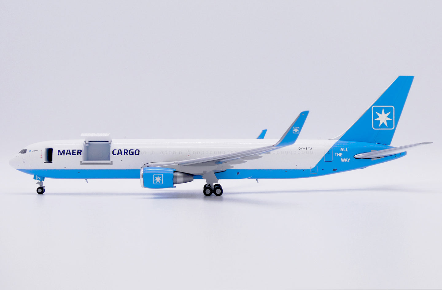 JC WINGS B767-300(ER)(BDSF) MAERSK AIR CARGO (INTERACTIVE SERIES) REG: OY-SYA
