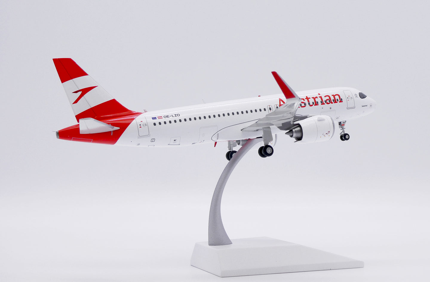 JC WINGS  A320NEO AUSTRIAN AIRLINES REG: OE-LZO