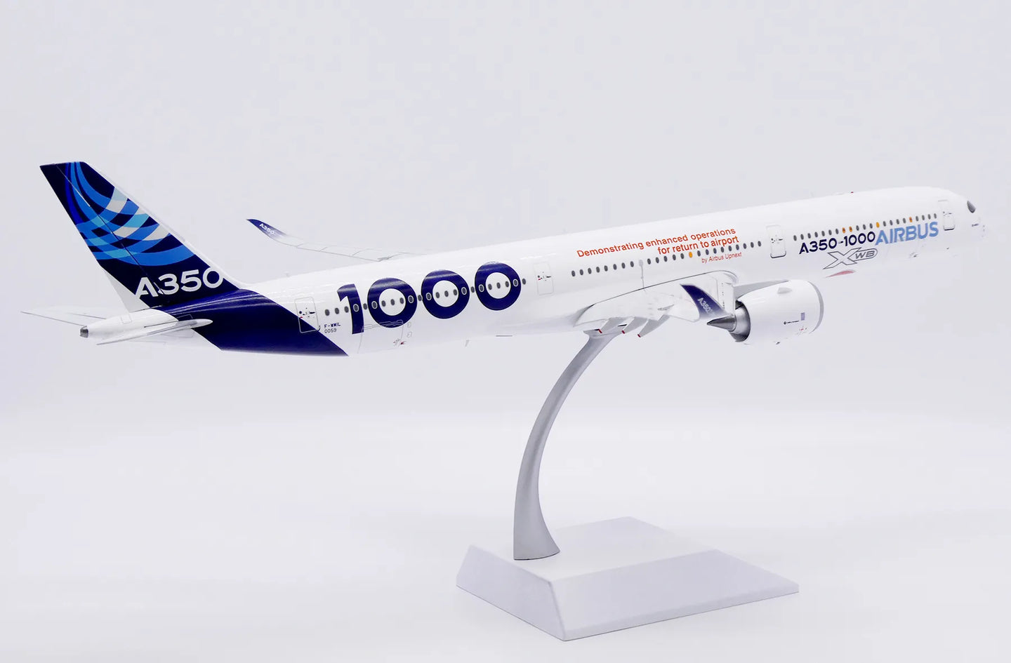 JC WINGS A350-1000XWB AIRBUS INDUSTRIE "AIRBUS UPNEXT" (FLAPS DOWN) REG: F-WMIL