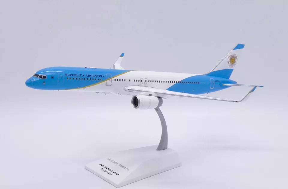 JC WINGS B757-200 ARGENTINA AIR FORCE REG: ARG-01