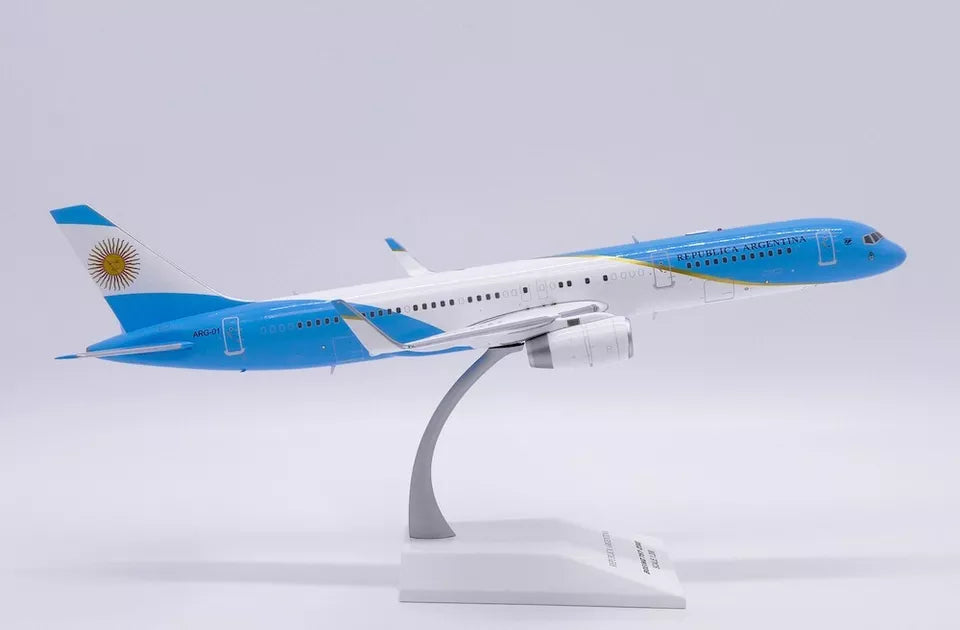 JC WINGS B757-200 ARGENTINA AIR FORCE REG: ARG-01