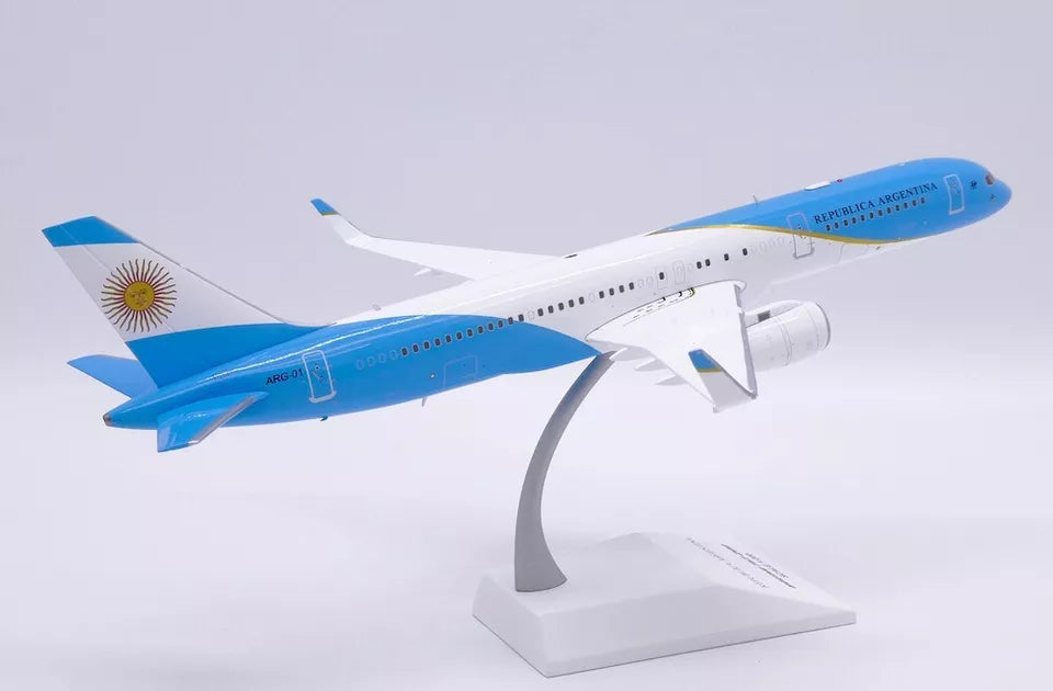 JC WINGS B757-200 ARGENTINA AIR FORCE REG: ARG-01