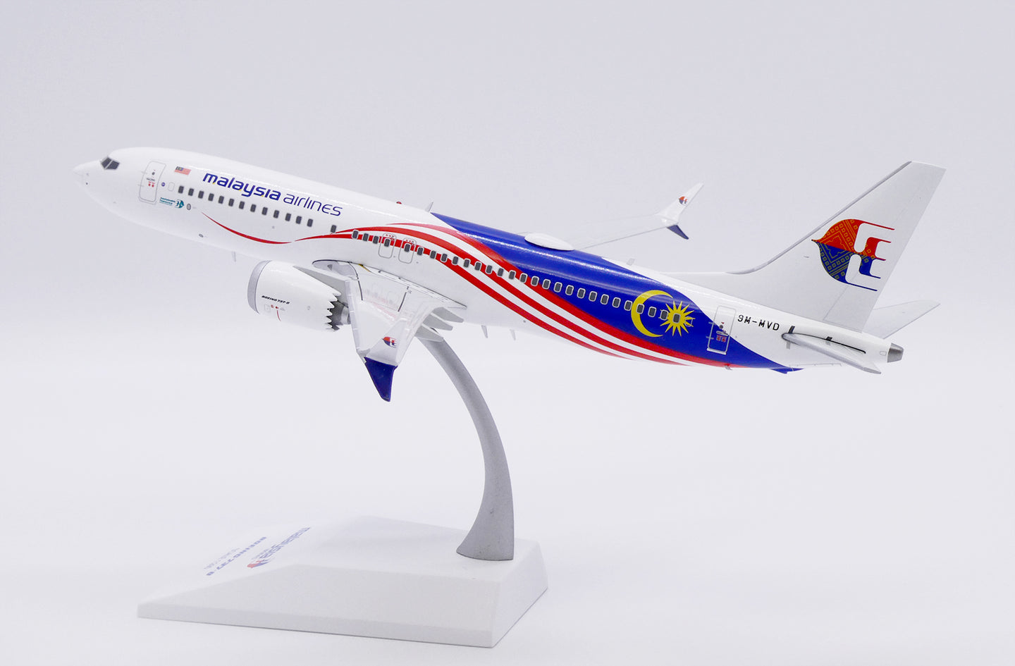JC WINGS B737 MAX 8 MALAYSIA AIRLINES REG: 9V-MVD