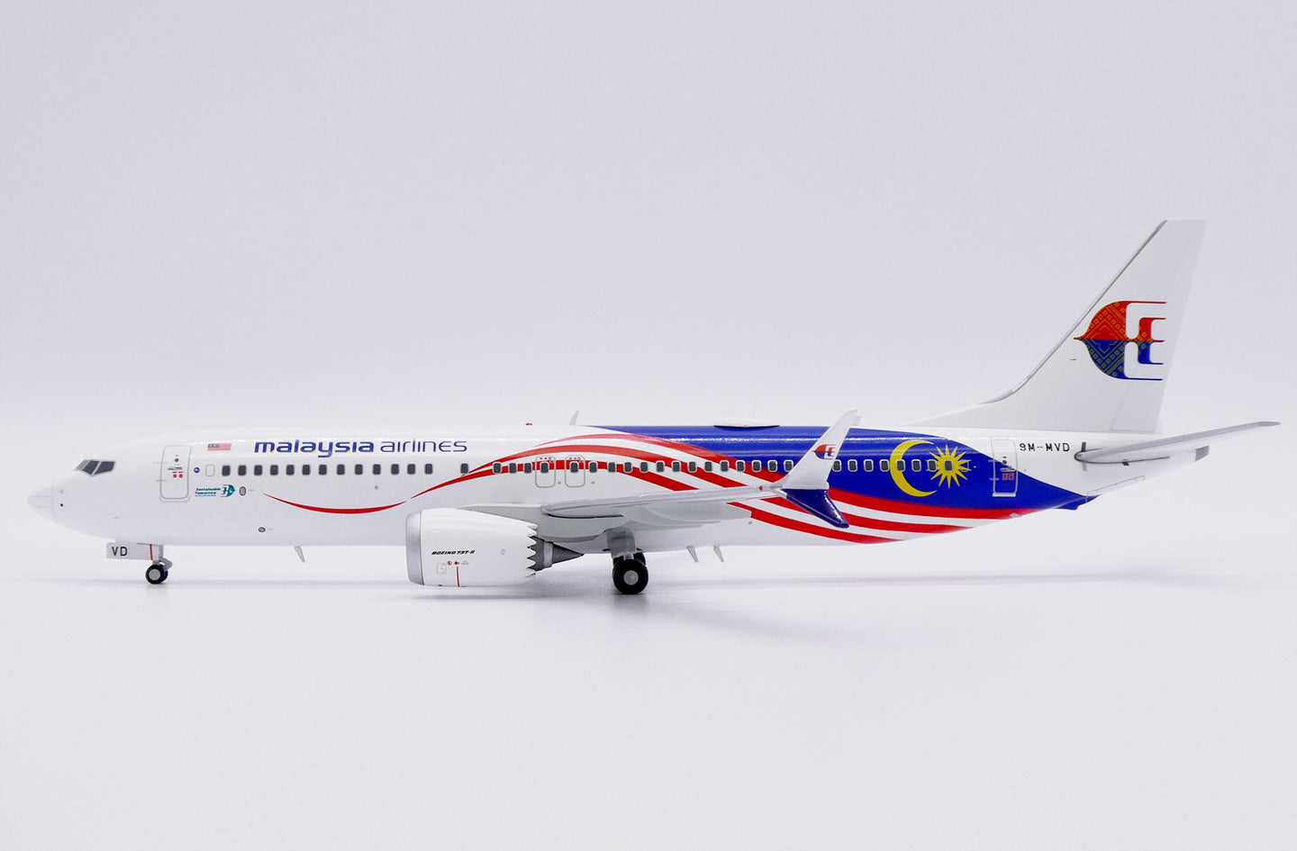JC WINGS B737 MAX 8 MALAYSIA AIRLINES REG: 9V-MVD