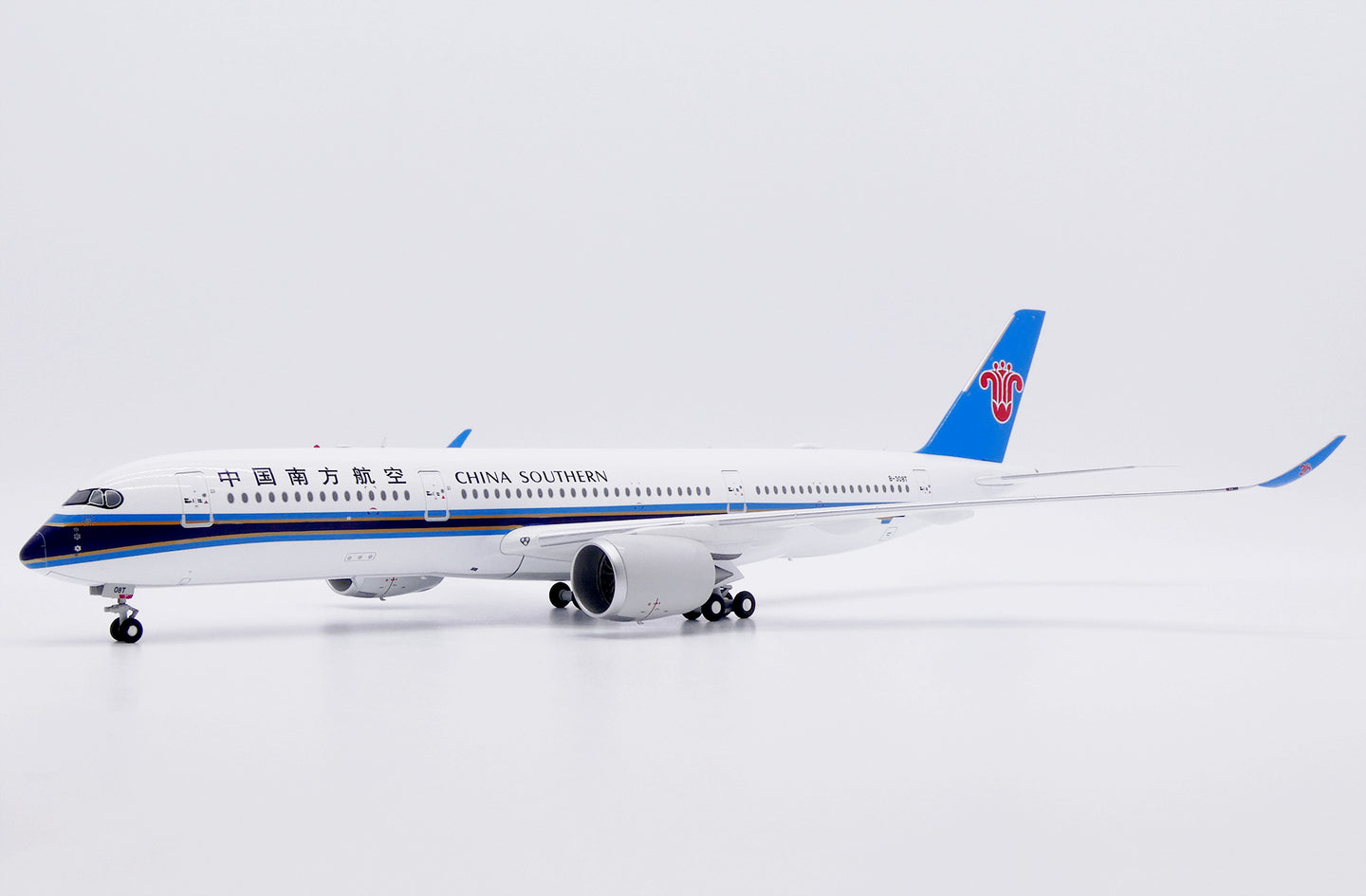 JC WINGS A350-900XWB CHINA SOUTHERN AIRLINES REG: B-308T