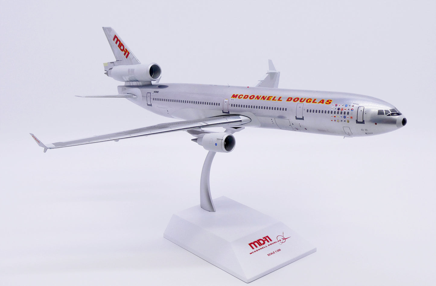 JC WINGS MD-11 HOUSE COLOURS (POLISHED) REG: N111MD