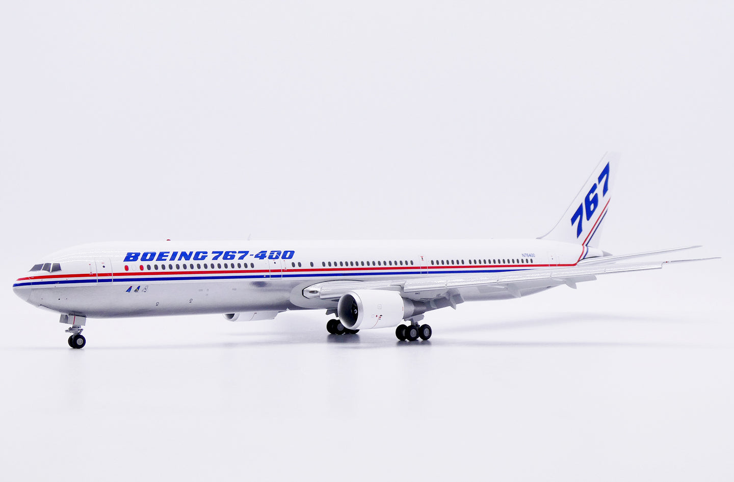 JC WINGS B767-400ER HOUSE COLOURS (POLISHED) (FLAPS DOWN) REG: N76400