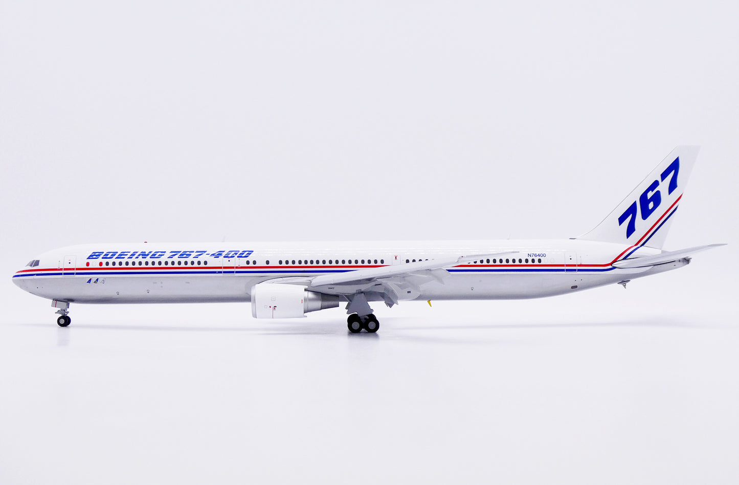 JC WINGS B767-400ER HOUSE COLOURS (POLISHED) (FLAPS DOWN) REG: N76400