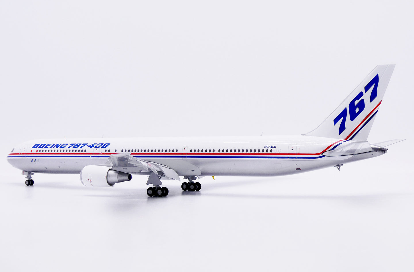 JC WINGS B767-400ER HOUSE COLOURS (POLISHED) (FLAPS DOWN) REG: N76400