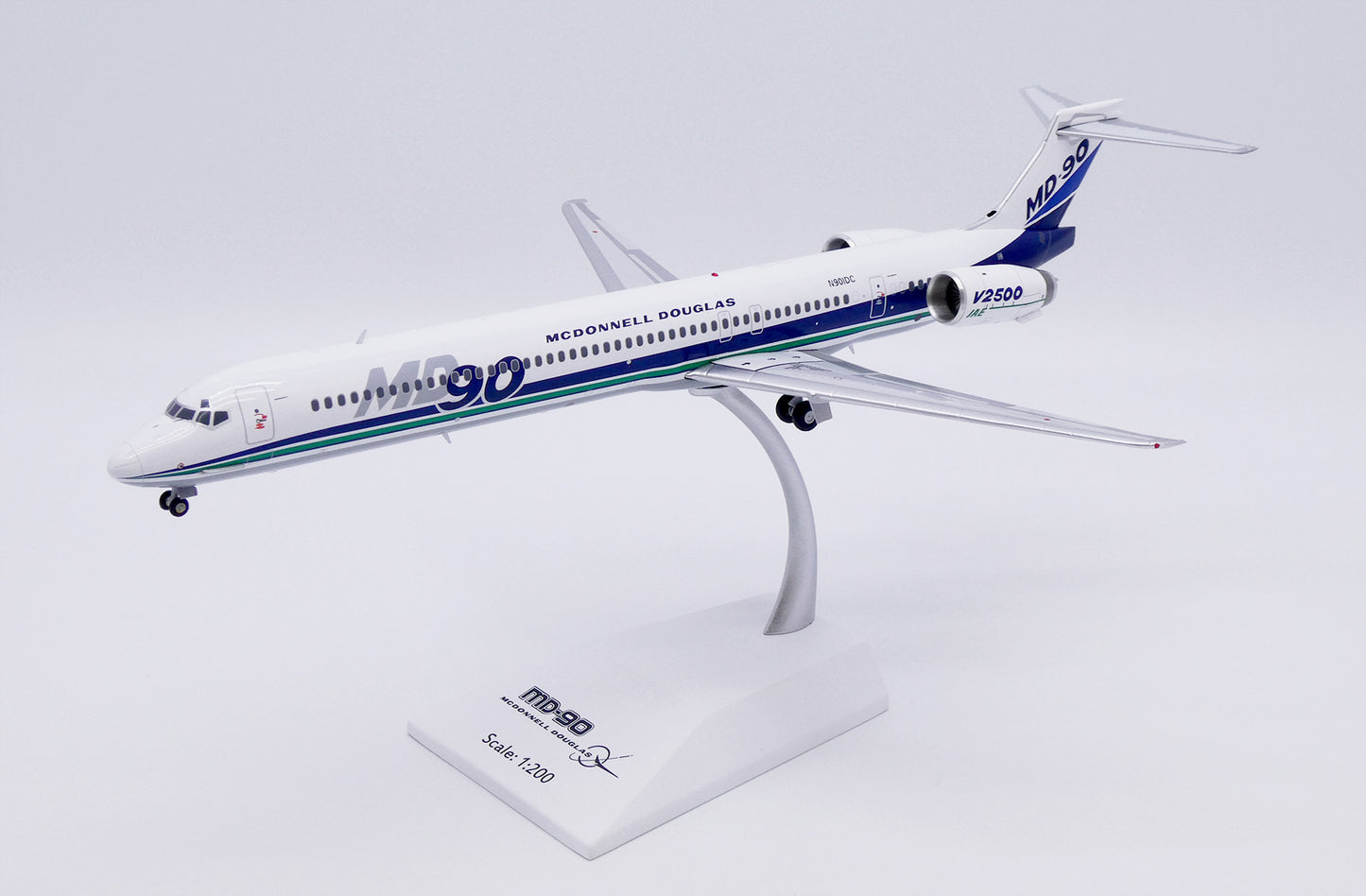 JC WINGS MD-90 HOUSE COLOUR REG: N901DC