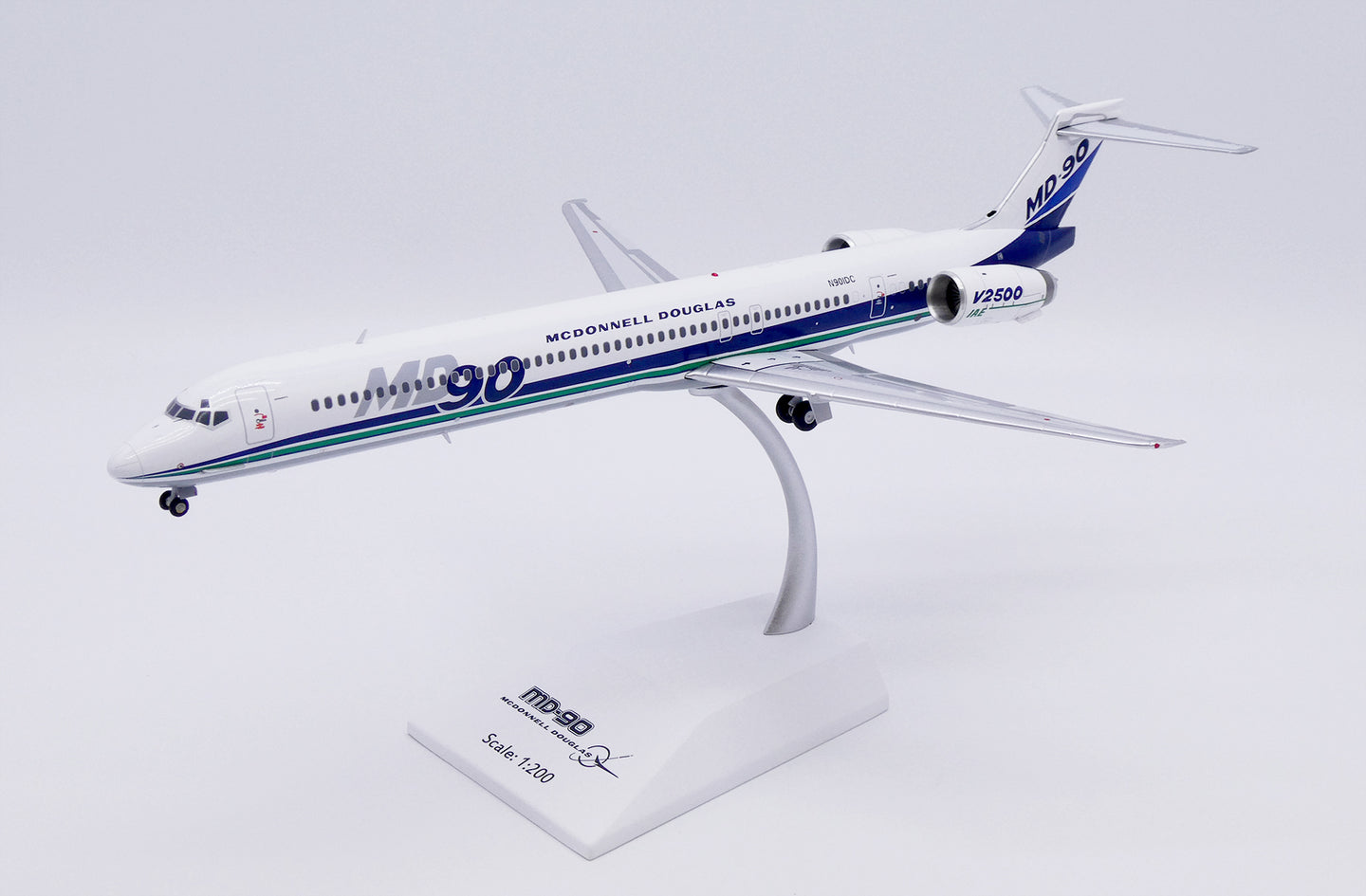 JC WINGS MD-90 HOUSE COLOUR REG: N901DC