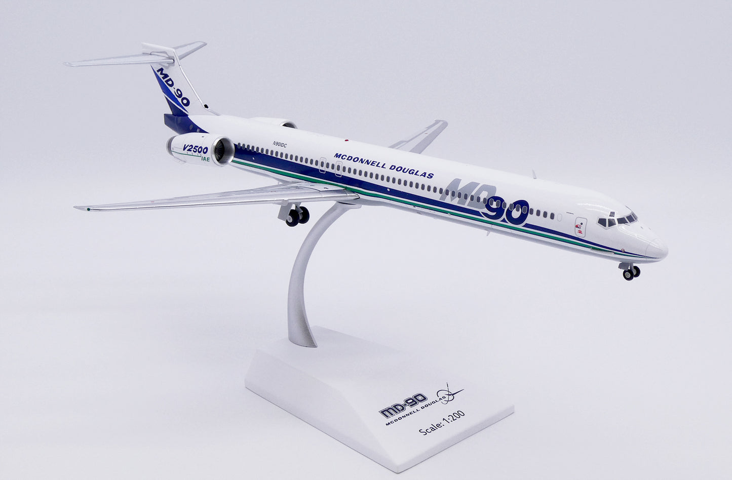 JC WINGS MD-90 HOUSE COLOUR REG: N901DC