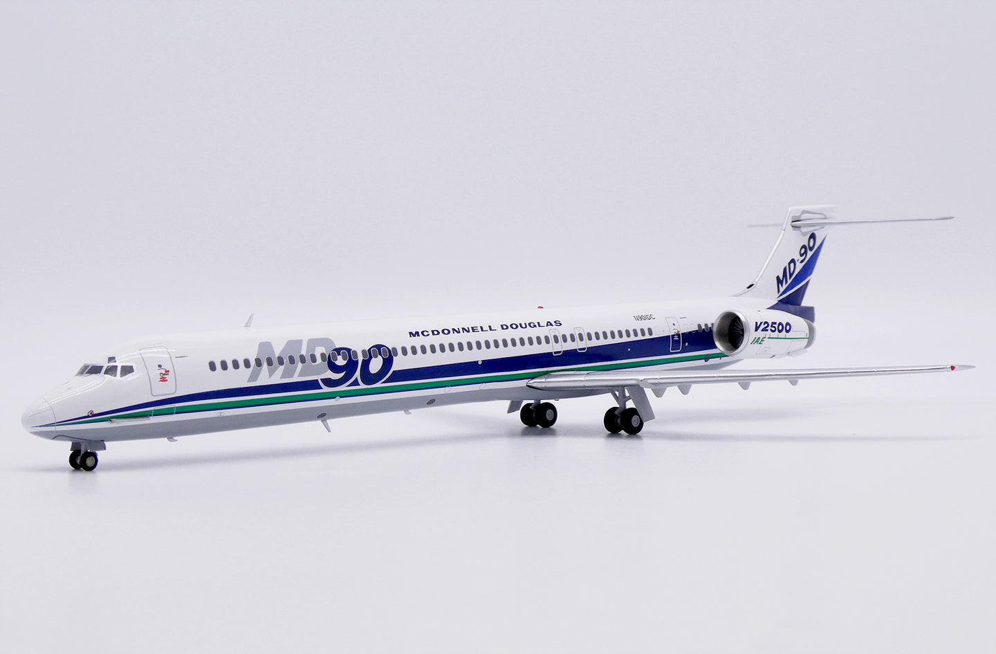 JC WINGS MD-90 HOUSE COLOUR REG: N901DC