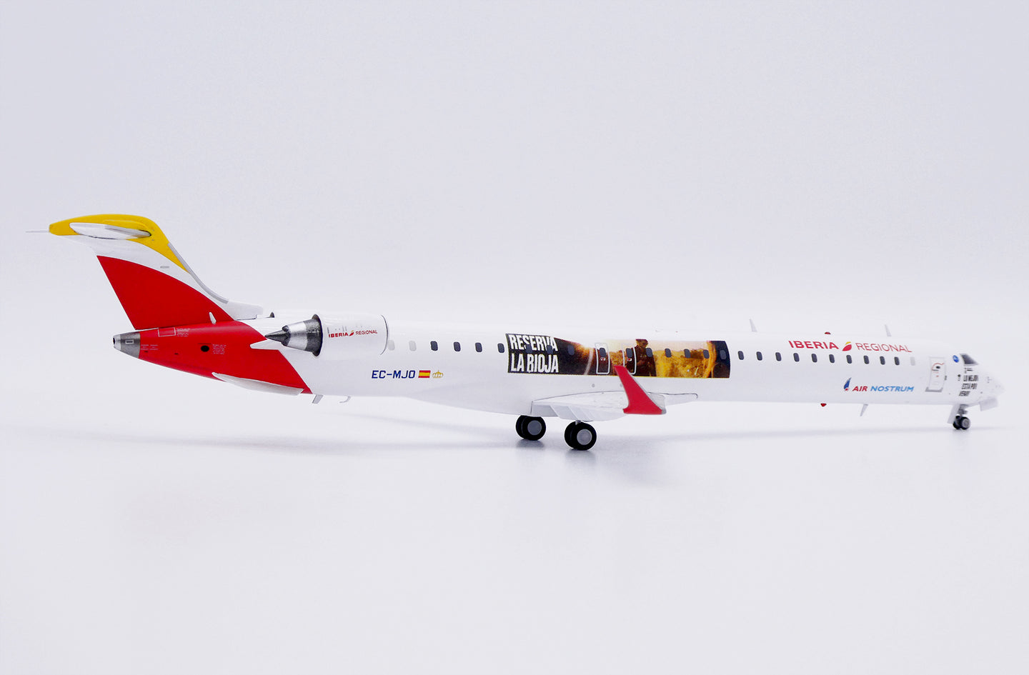 JC WINGS CRJ-1000ER IBERIA REGIONAL / AIR NOSTRUM "RESERVA LA RIOJA" REG: EC-MJO