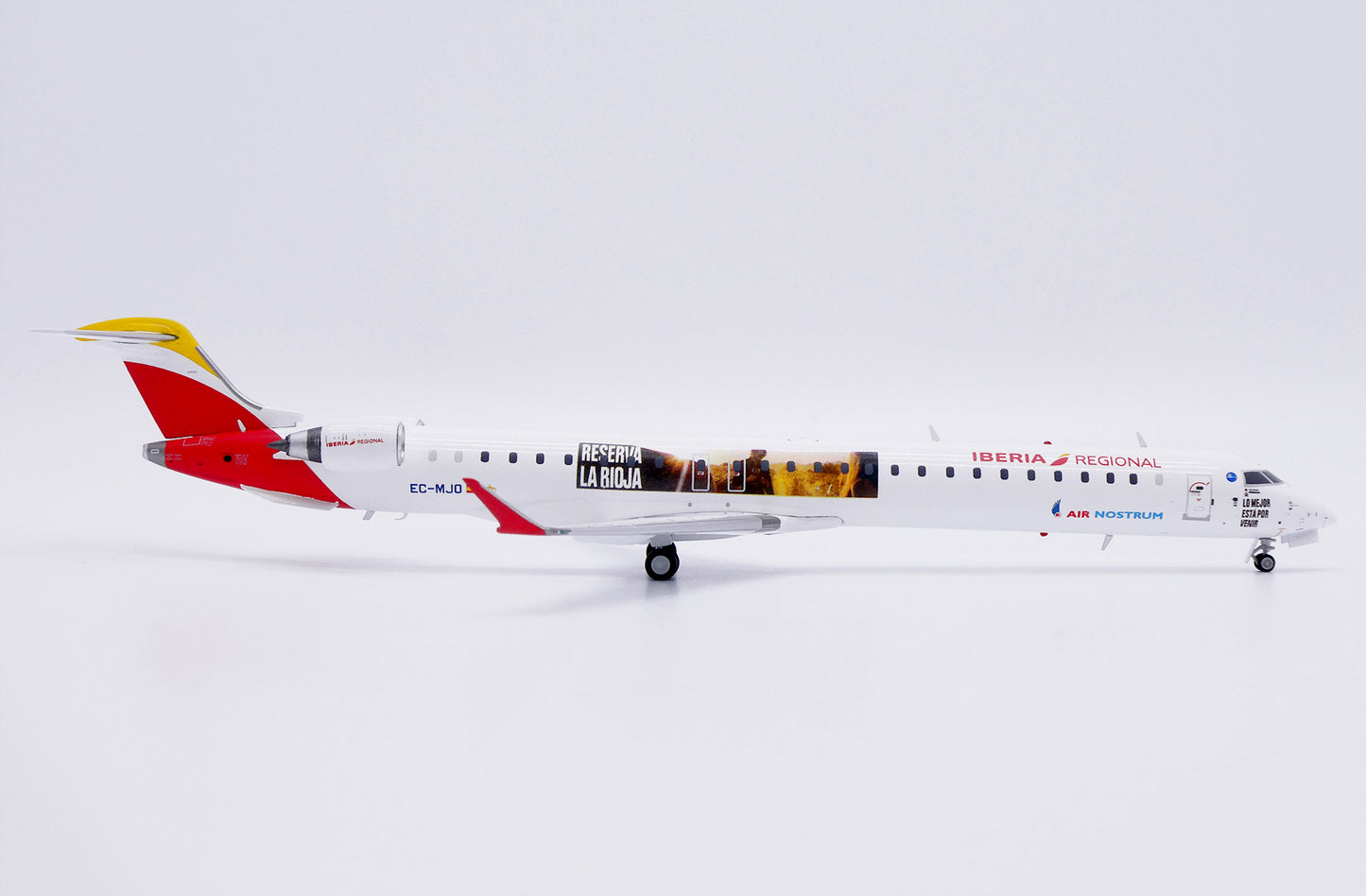 JC WINGS CRJ-1000ER IBERIA REGIONAL / AIR NOSTRUM "RESERVA LA RIOJA" REG: EC-MJO