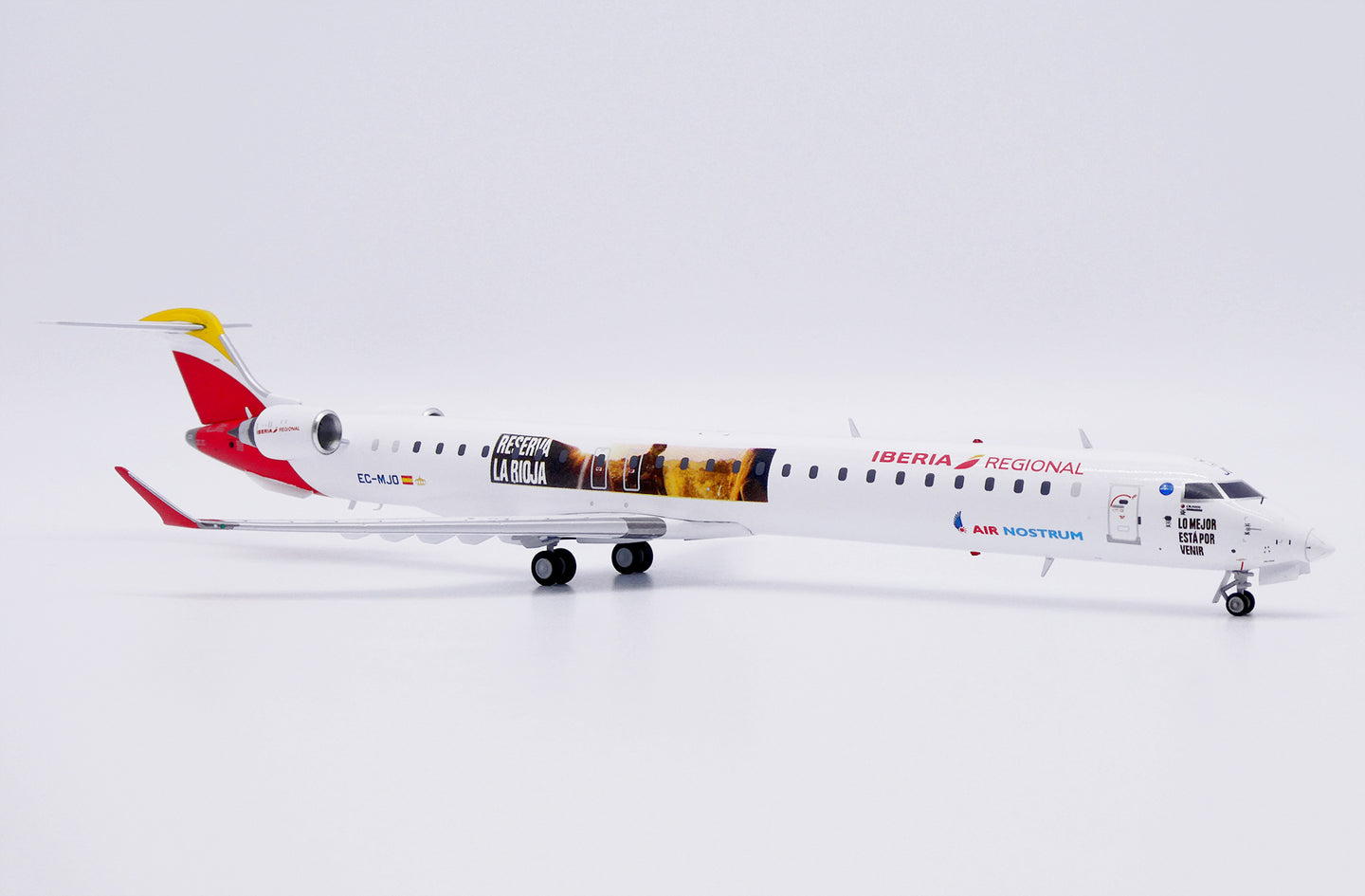 JC WINGS CRJ-1000ER IBERIA REGIONAL / AIR NOSTRUM "RESERVA LA RIOJA" REG: EC-MJO