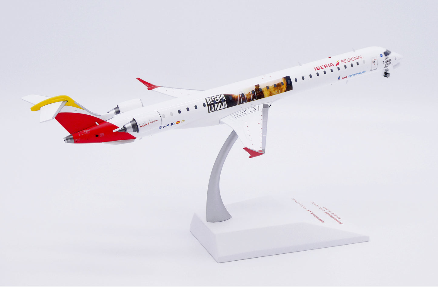 JC WINGS CRJ-1000ER IBERIA REGIONAL / AIR NOSTRUM "RESERVA LA RIOJA" REG: EC-MJO