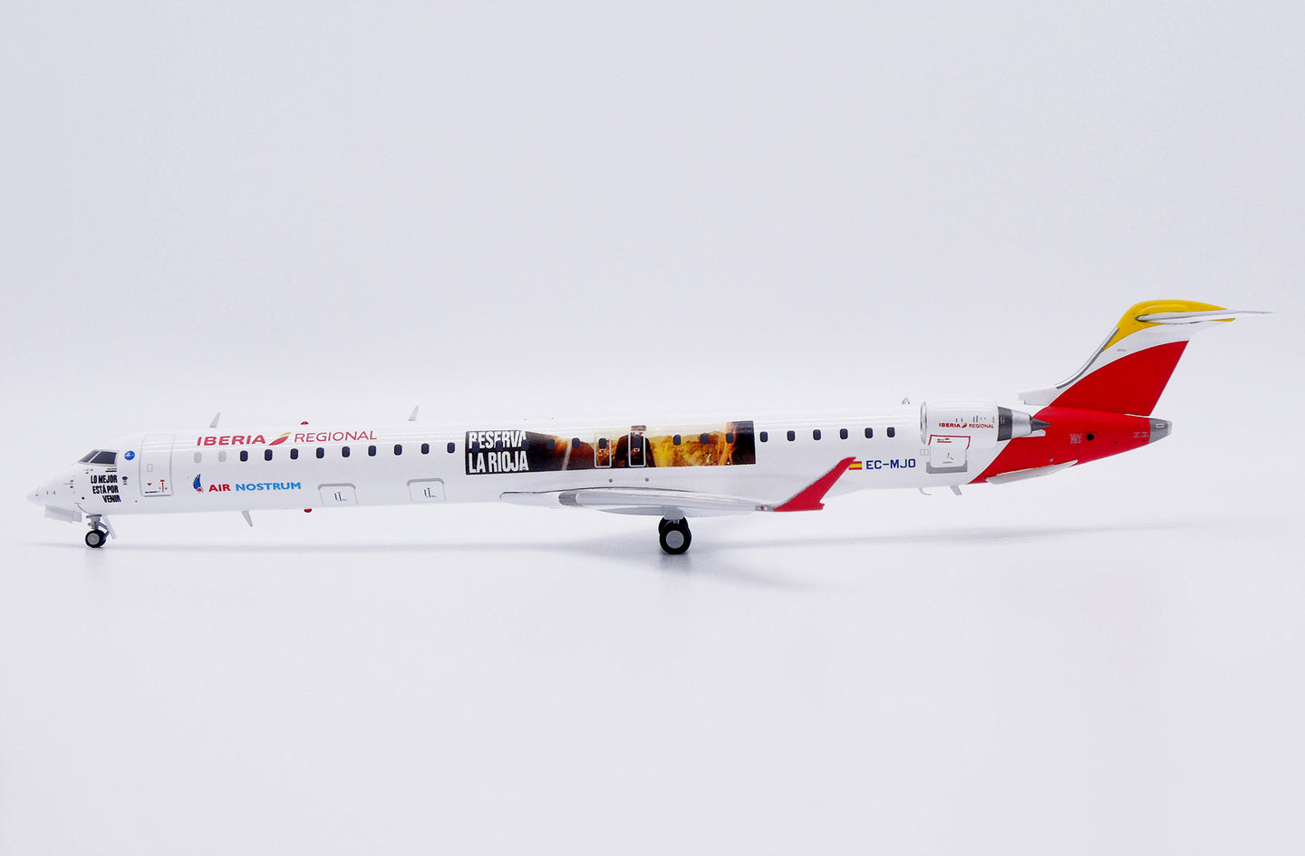 JC WINGS CRJ-1000ER IBERIA REGIONAL / AIR NOSTRUM "RESERVA LA RIOJA" REG: EC-MJO