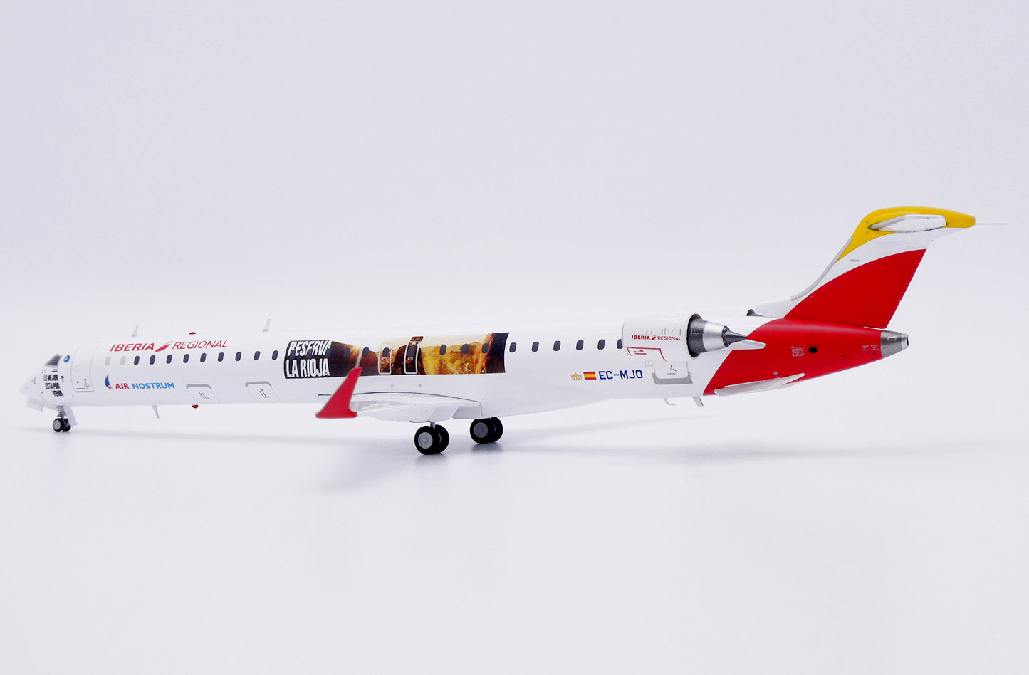 JC WINGS CRJ-1000ER IBERIA REGIONAL / AIR NOSTRUM "RESERVA LA RIOJA" REG: EC-MJO