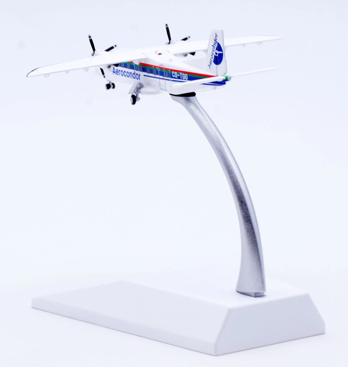 JC WINGS DO-228-200 AEROCONDOR (NEW TOOLING) REG: CS-TGG