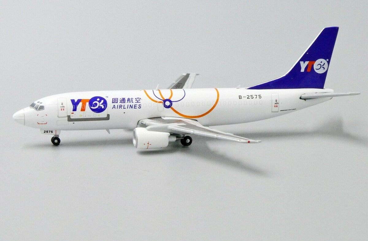 JCWINGS B737-300(SF) YTO CARGO REG: B-2575