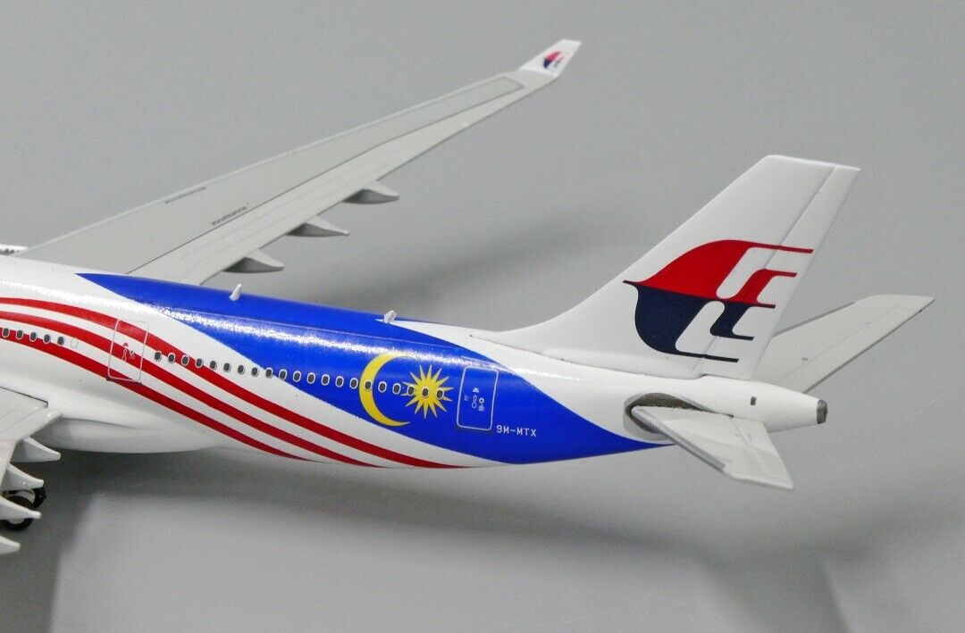 JC WINGS A330-200 MALAYSIA AIRLINES "NEGARAKU LIVERY" REG: 9M-MTX