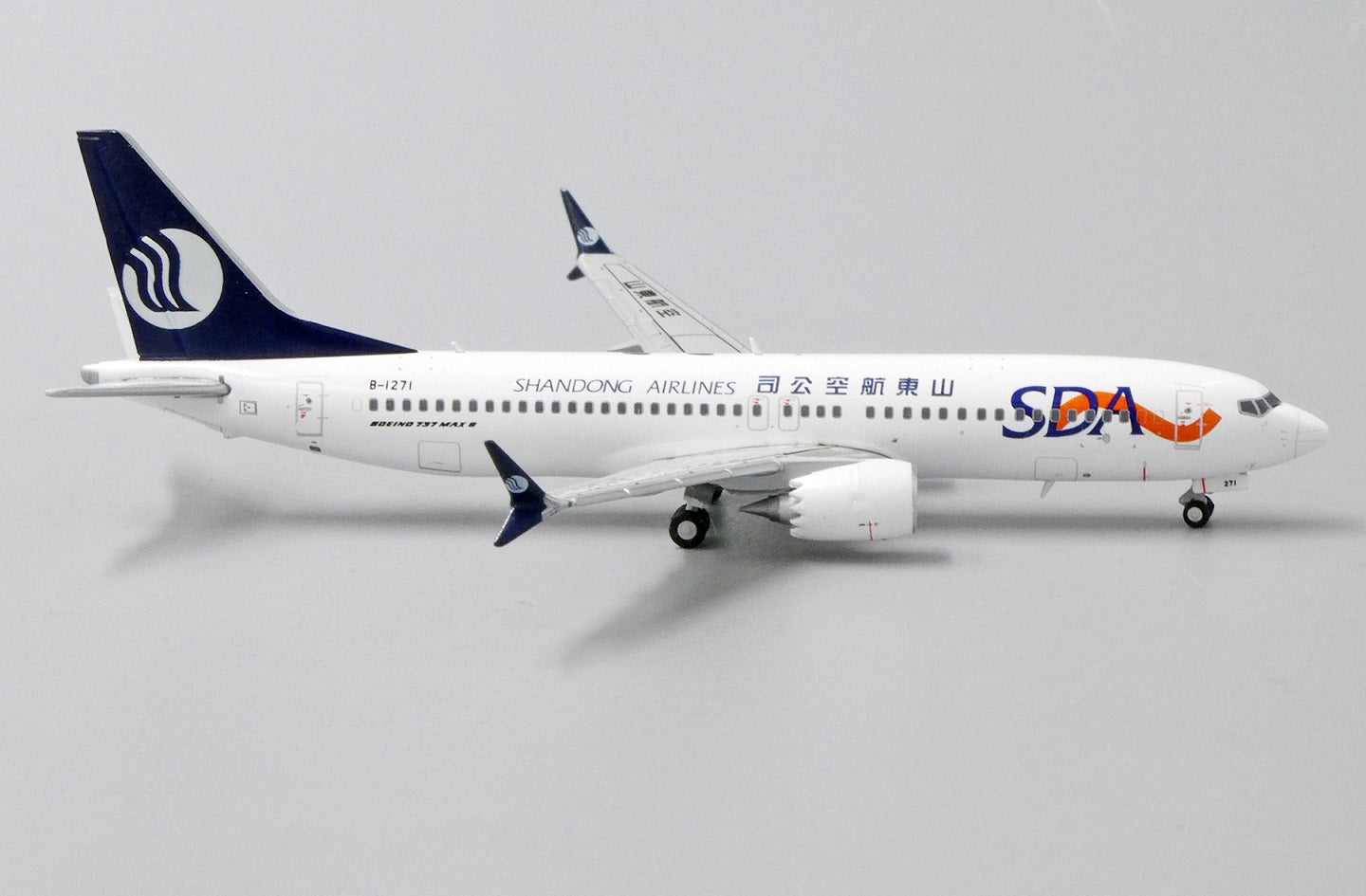JC WINGS B737-8 MAX SHANGDONG AIRLINES REG: B-1271