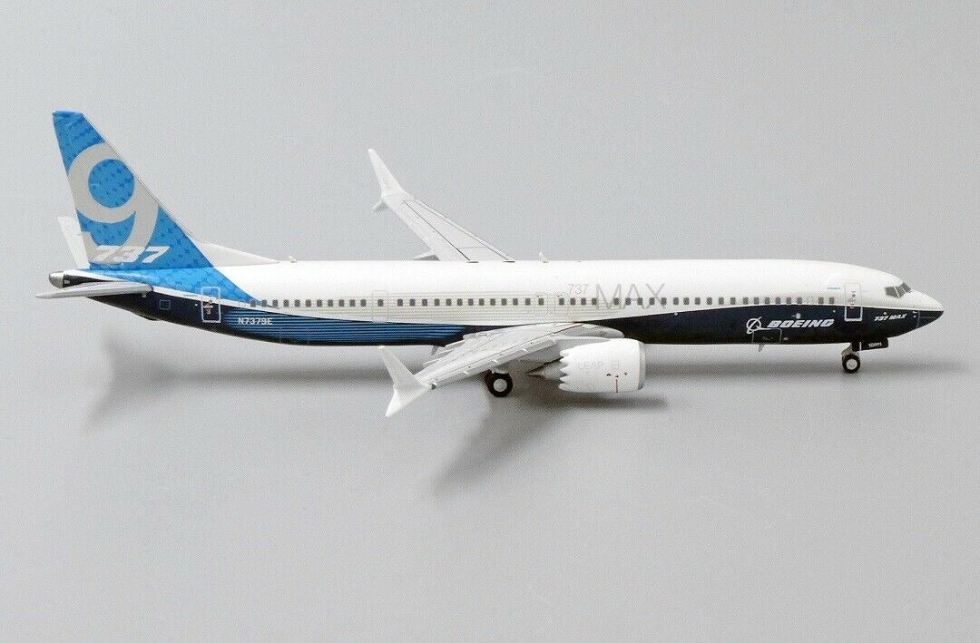 JC WINGS B737-9 HOUSE COLOUR REG: N7379E