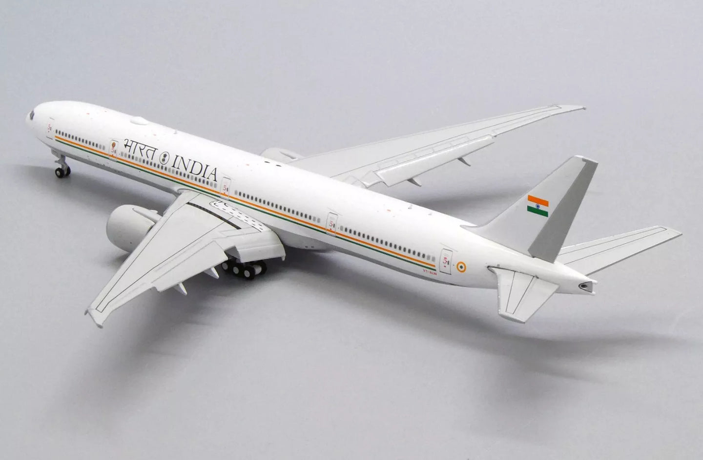 JCWINGS B777-300ER INDIAN GOVERNMENT (FLAPS DOWN) REG: VT-ALW