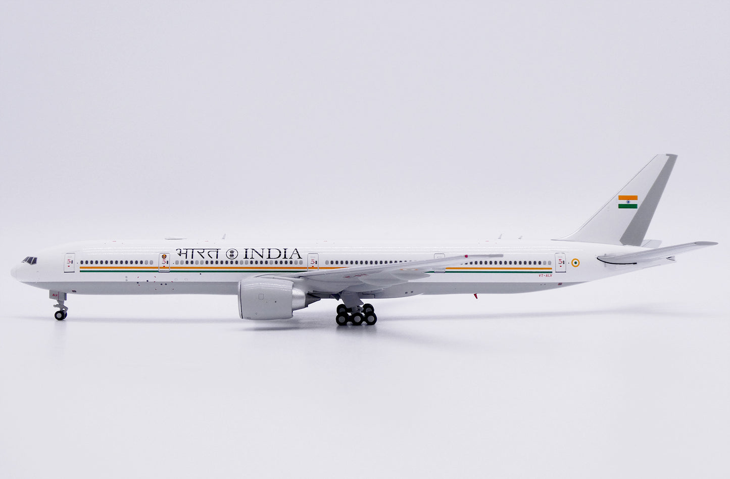 JC WINGS B777-300ER GOVERNMENT OF INDIA REG: VT-ALV
