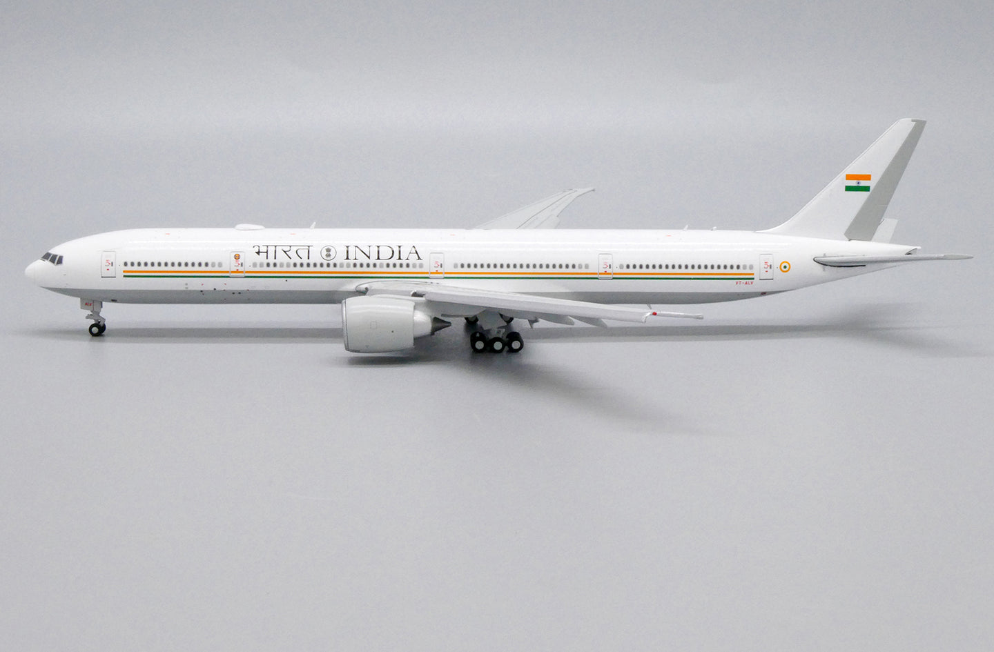 JC WINGS B777-300ER GOVERNMENT OF INDIA (FLAPS DOWN) REG: VT-ALV