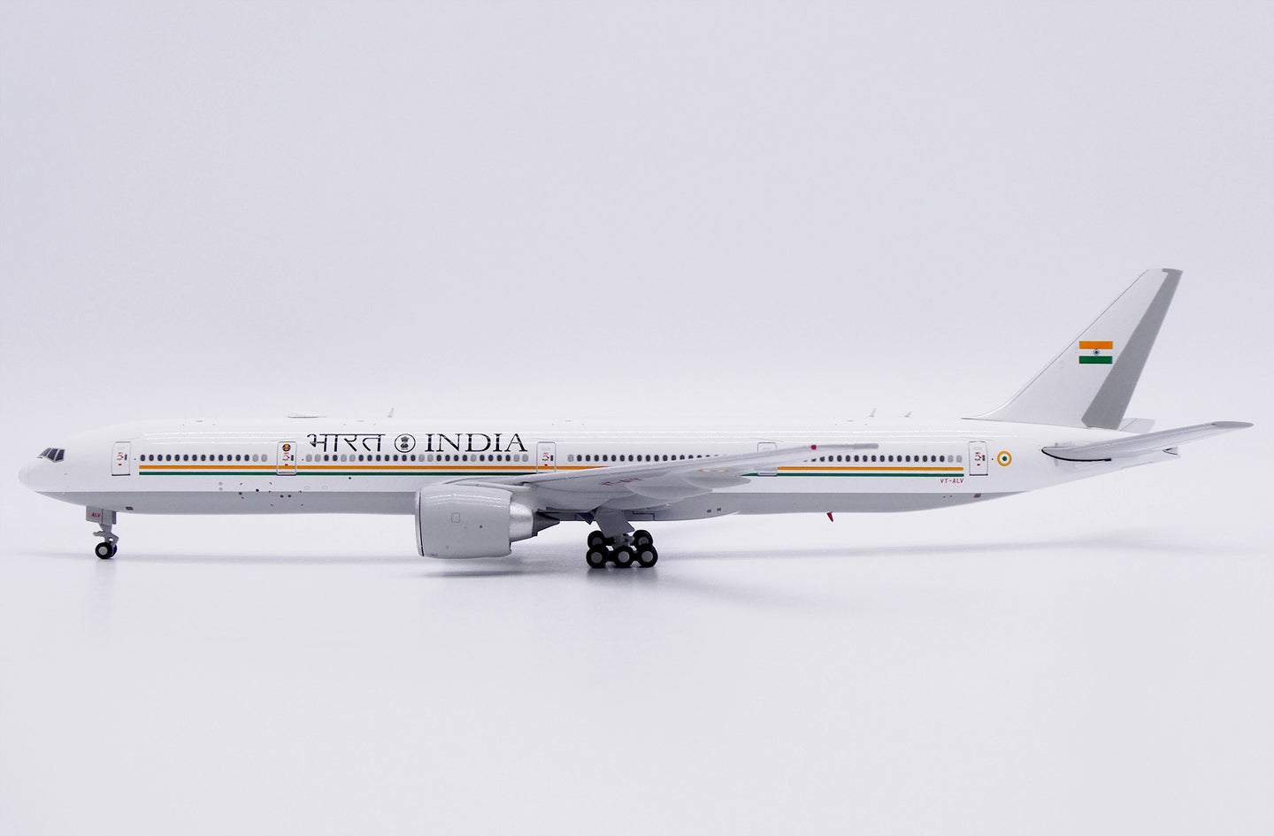 JC WINGS B777-300ER GOVERNMENT OF INDIA REG: VT-ALV