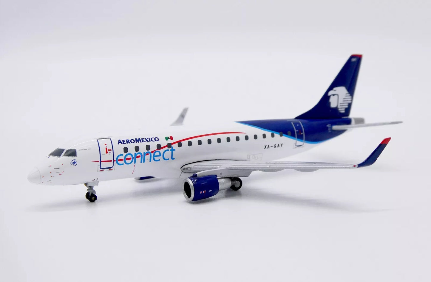 JC WINGS ERJ-170LR AEROMEXICO CONNECT REG: XA-GAY