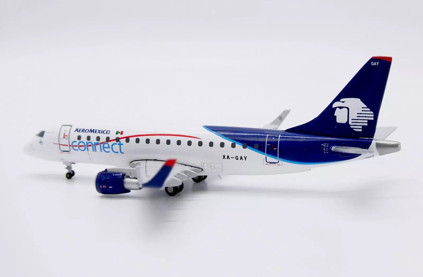 JC WINGS ERJ-170LR AEROMEXICO CONNECT REG: XA-GAY
