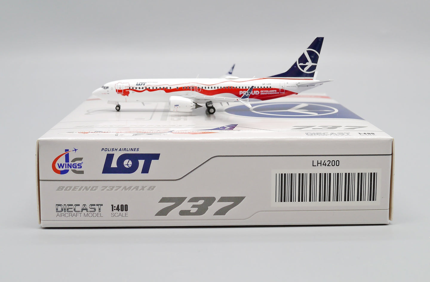 JC WINGS B737-8MAX LOT POLISH AIRLINES "POLAND INDEPENDENCE LIVERY" REG: SP-LVD