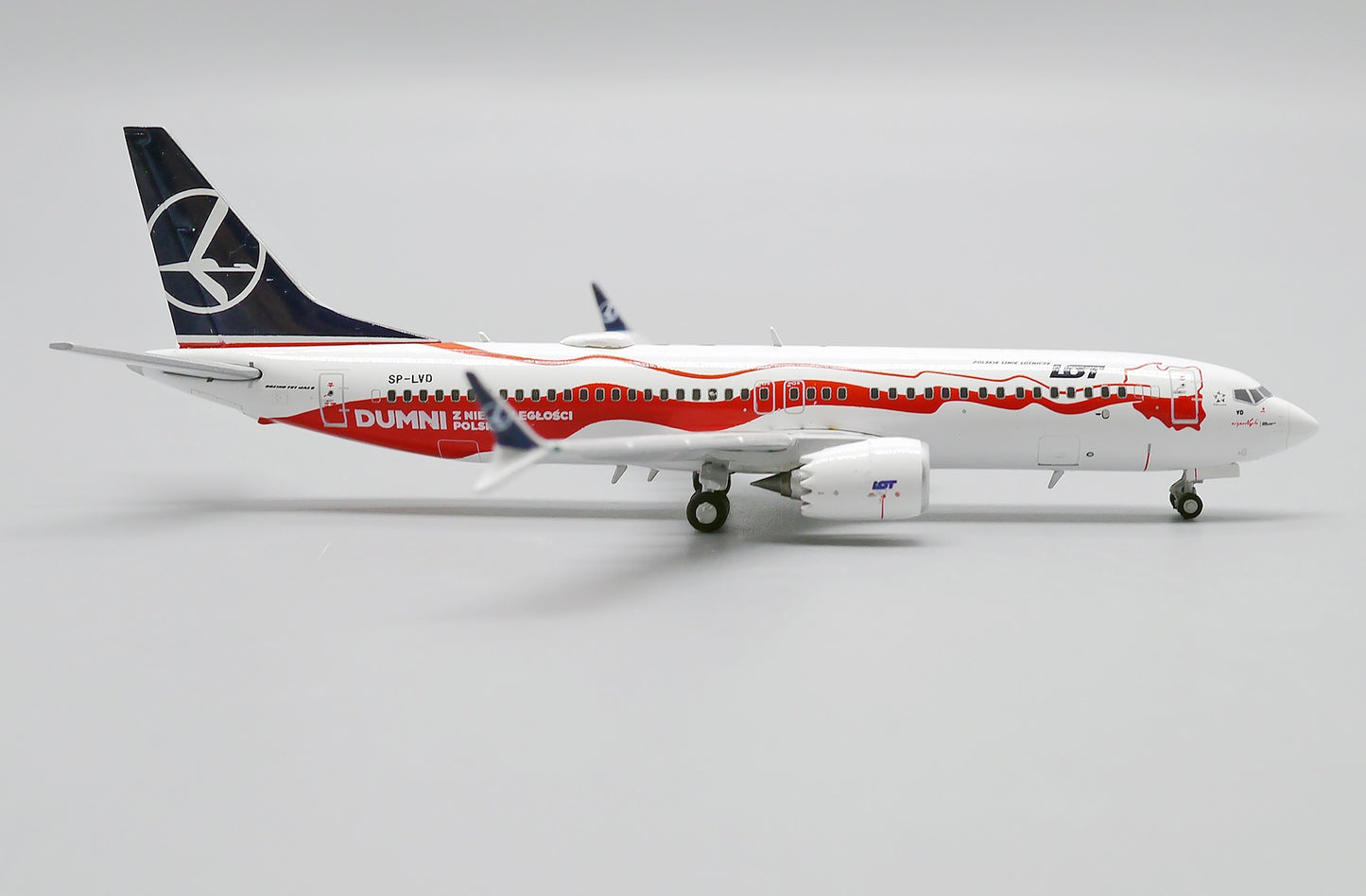JC WINGS B737-8MAX LOT POLISH AIRLINES "POLAND INDEPENDENCE LIVERY" REG: SP-LVD