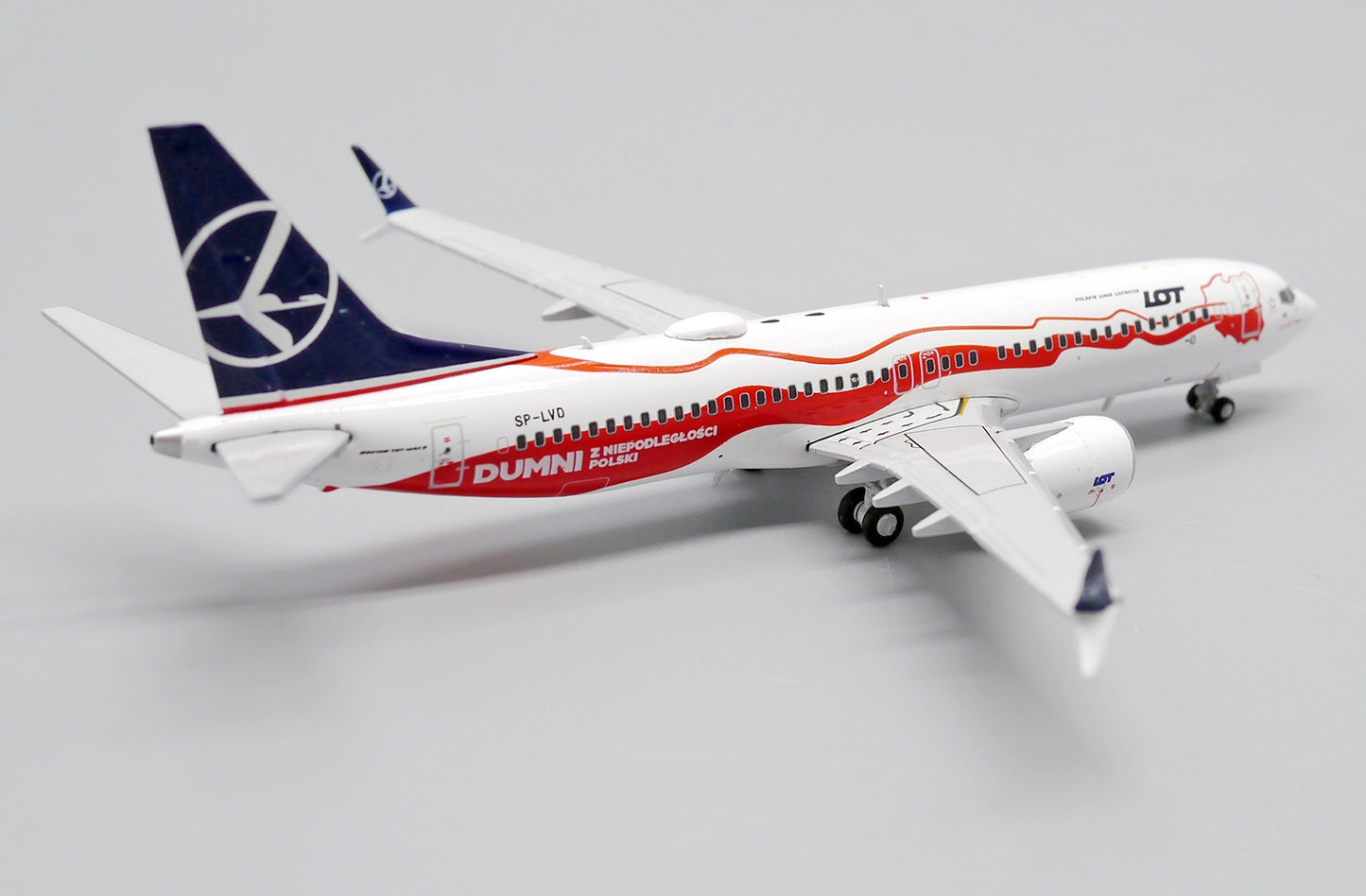 JC WINGS B737-8MAX LOT POLISH AIRLINES "POLAND INDEPENDENCE LIVERY" REG: SP-LVD
