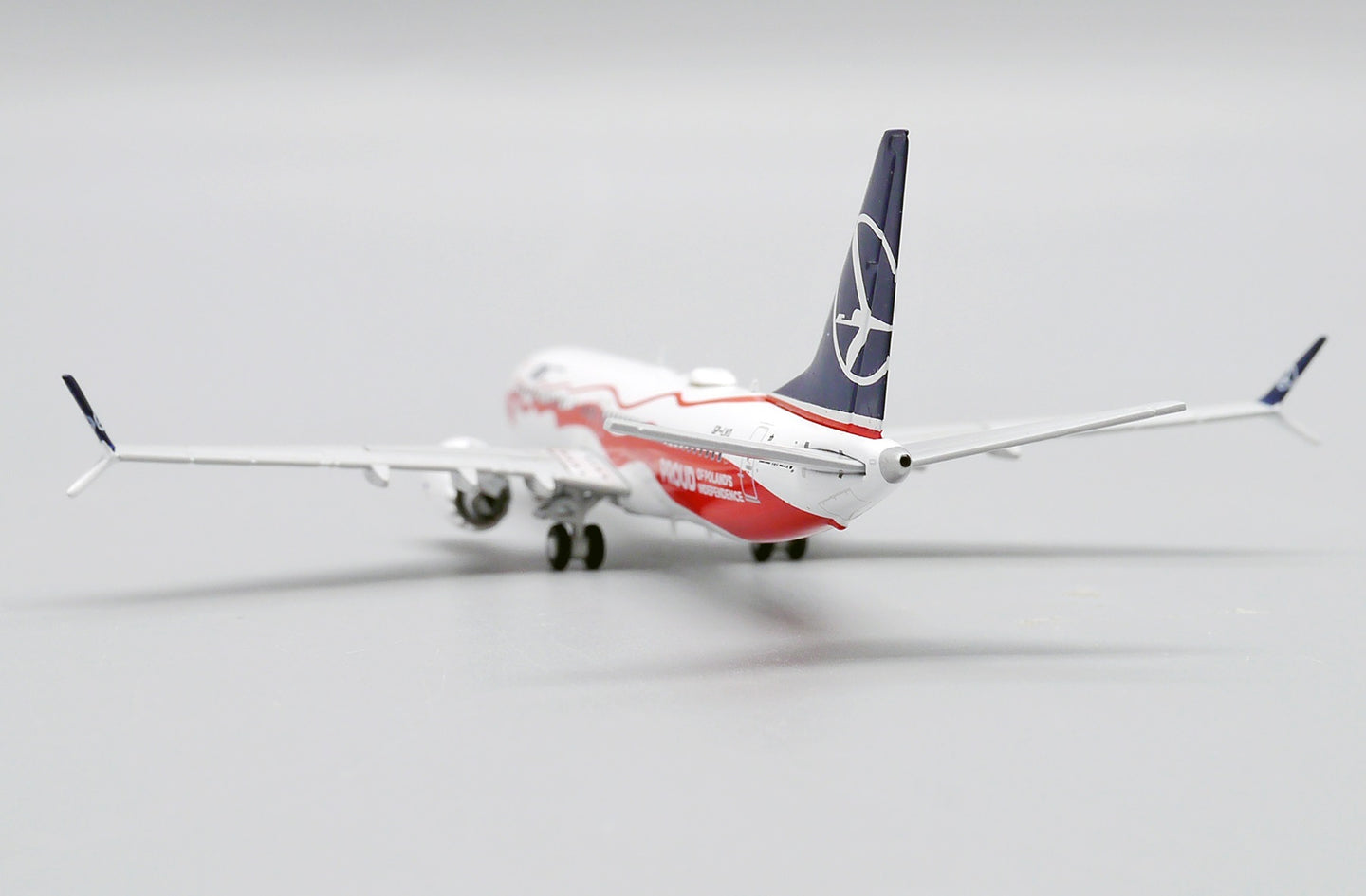 JC WINGS B737-8MAX LOT POLISH AIRLINES "POLAND INDEPENDENCE LIVERY" REG: SP-LVD