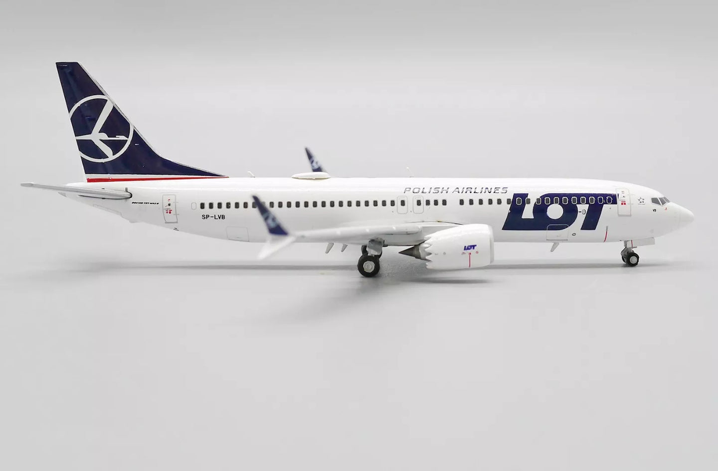 JC WINGS B737 MAX 8 LOT POLISH AIRLINES REG: SP-LVB