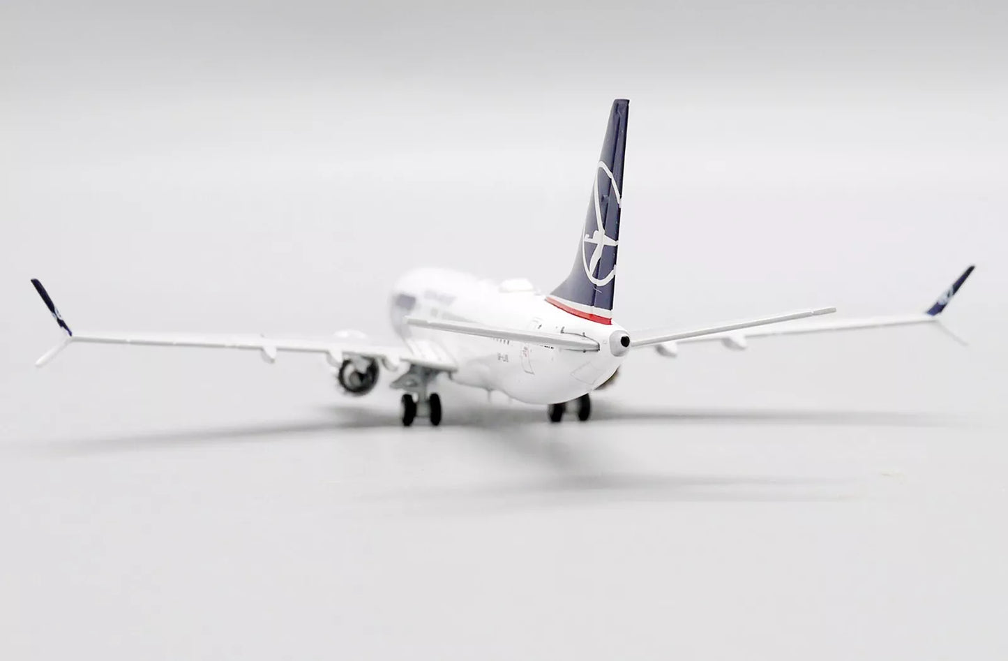 JC WINGS B737 MAX 8 LOT POLISH AIRLINES REG: SP-LVB