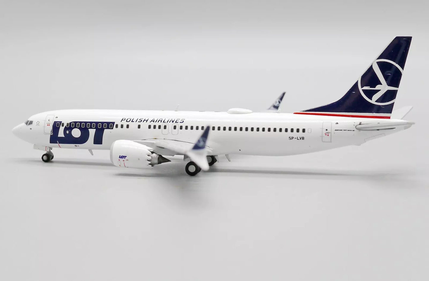 JC WINGS B737 MAX 8 LOT POLISH AIRLINES REG: SP-LVB