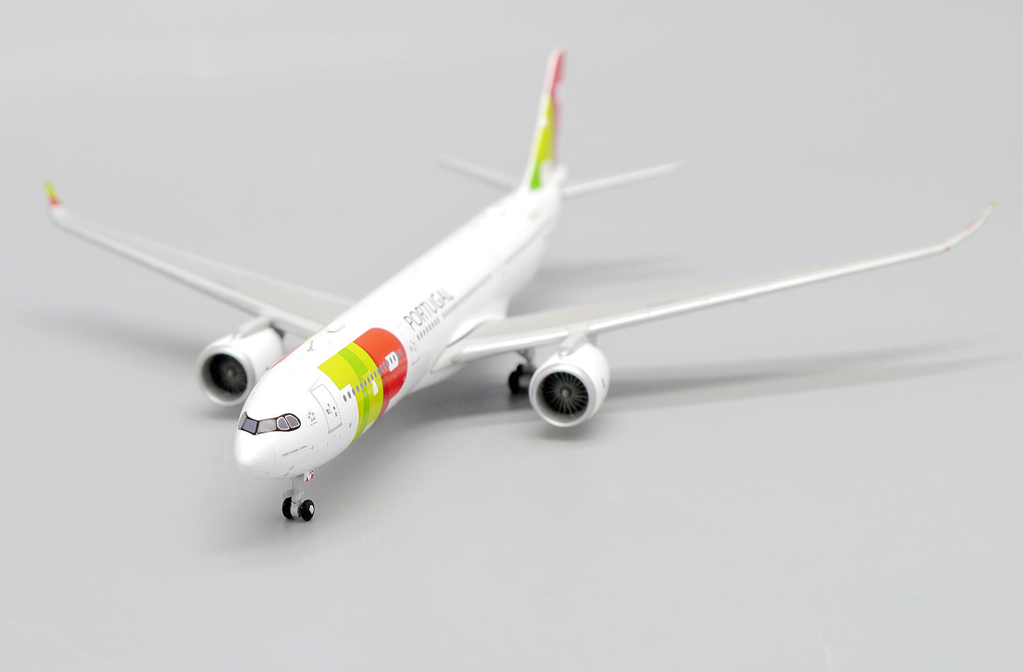 JC WINGS A330-900NEO TAP AIR PORTUGAL REG: CS-TUG