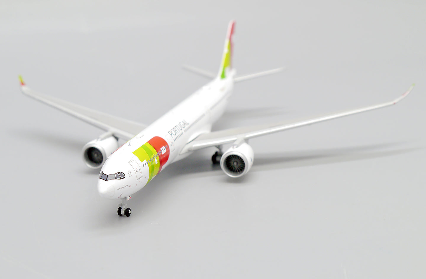 JC WINGS A330-900NEO TAP AIR PORTUGAL REG: CS-TUG